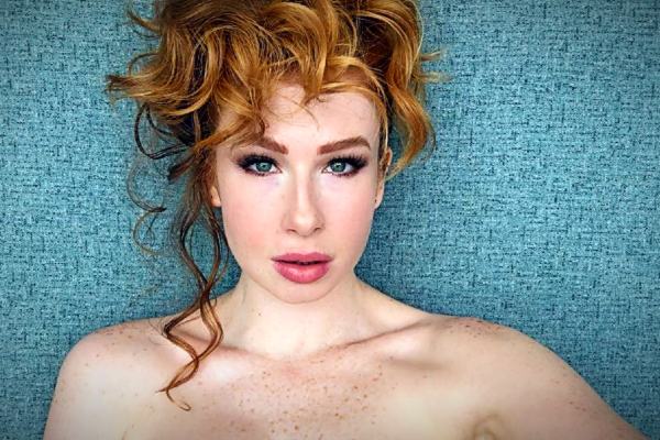 Abigale Mandler Net Worth 2022 .